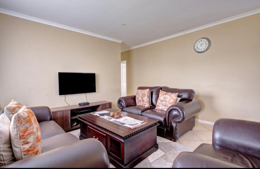 3 Bedroom Property for Sale in Parsonsvlei Eastern Cape